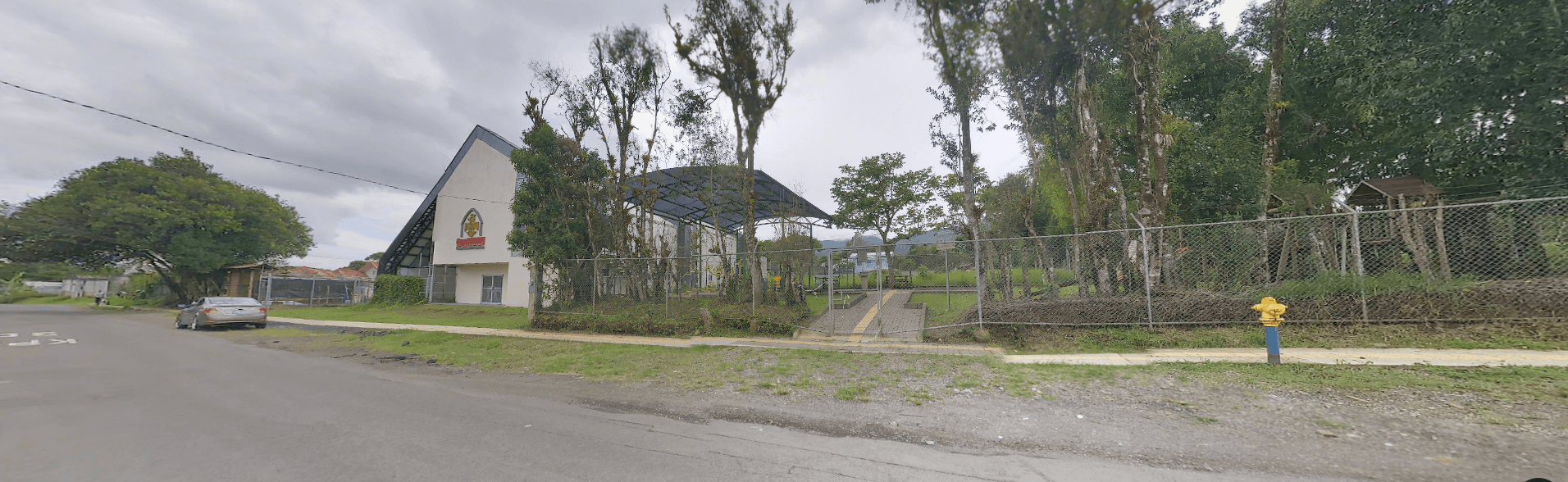 Casa Toyopan y Parque Municipal